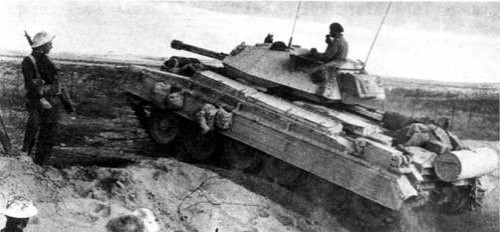 Крейсерские танки "Crusader" хорошо подходили для маневренной войны в условиях пустыни