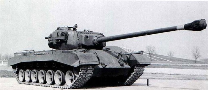 Т32 - американский тяжелый танк вооруженный 105-мм орудием