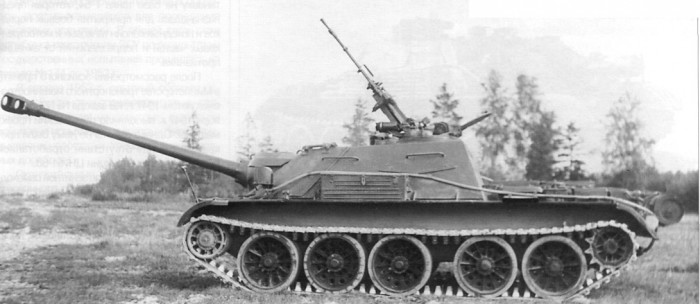СУ-122-44 чувствует себя в боях с высокими уровнями немного увереннее из-за брони и большого калибра пушки